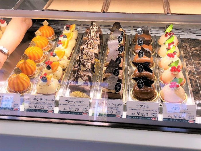 ムッシュマキノ 箕面店 ダイヤ冷ケース 冷蔵ショーケース事例